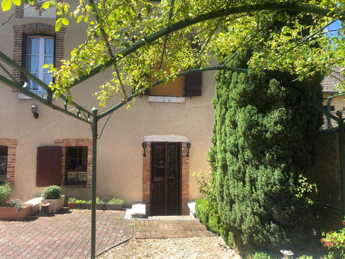 Villa Capucine Aubigny-sur-Nère Eksteriør billede